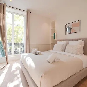https://mbm-luxury-apartments-center.fr-paris.fr